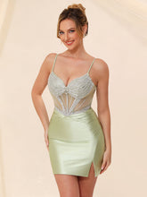Kurze Abschlussballkleider mit Corsage und Perlen, figurbetonte Satin-Schulballkleider mit V-Ausschnitt #HC2604038