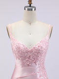 Vestido justo de cetim para festa de formatura, com aplique de miçangas, decote V e saia de coquetel #FEHC001